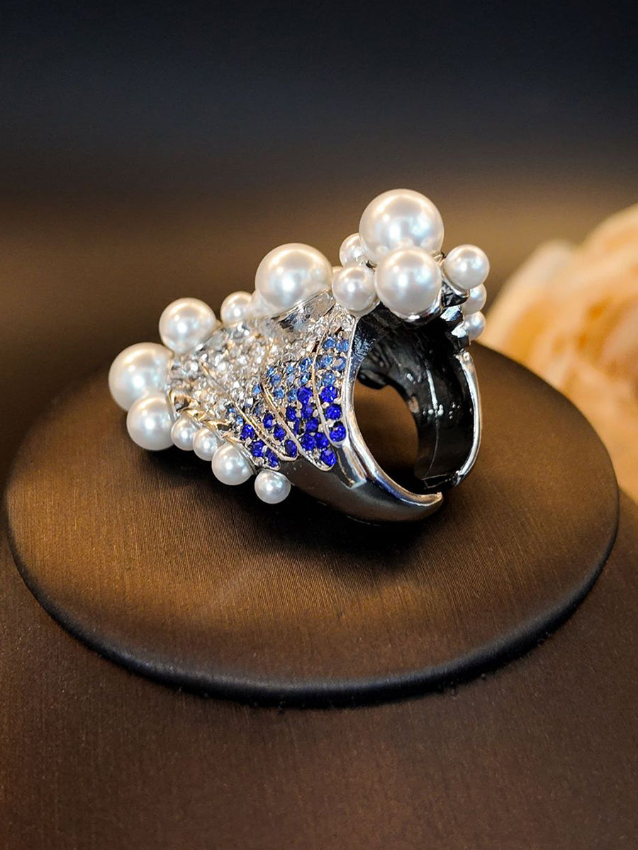 High-grade Gradient Blue And White Diamond Irregular Imitation Pearl Wave Ring